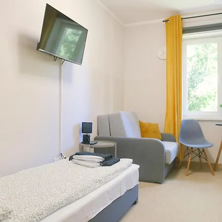 Przystan Apartment *