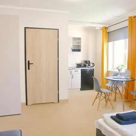 Przystan Apartment *